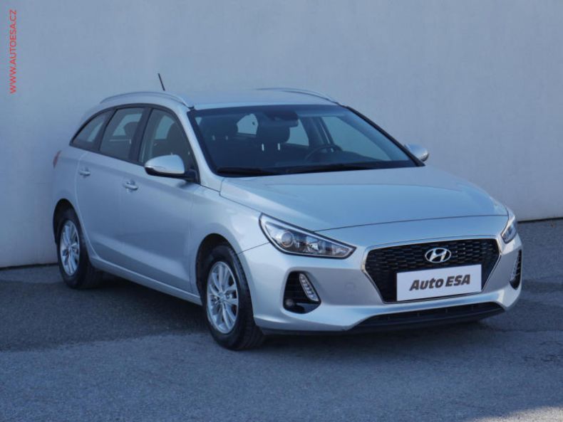 Hyundai i30 - hlavní foto