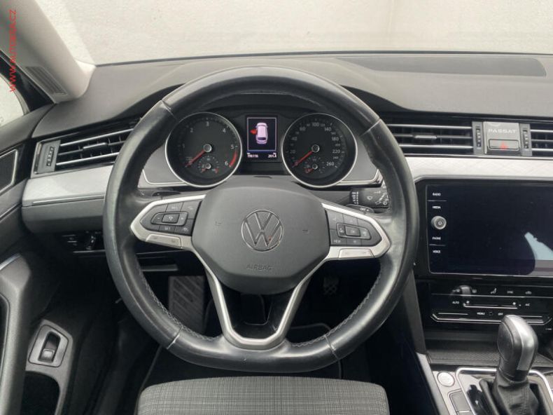 Volkswagen Passat - hlavní fotka