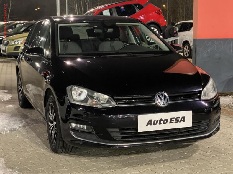 Volkswagen Golf - hlavní foto