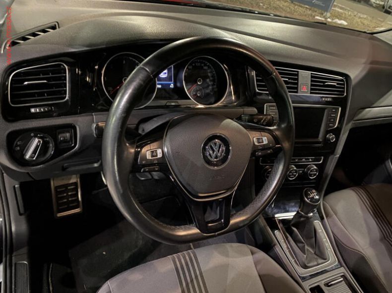 Volkswagen Golf - hlavní fotka