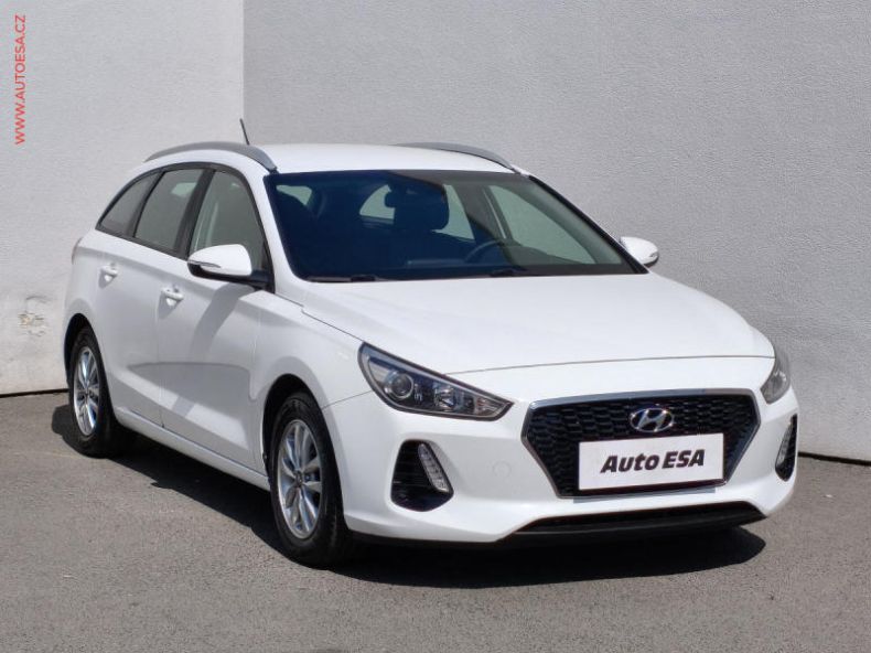 Hyundai i30 - hlavní foto
