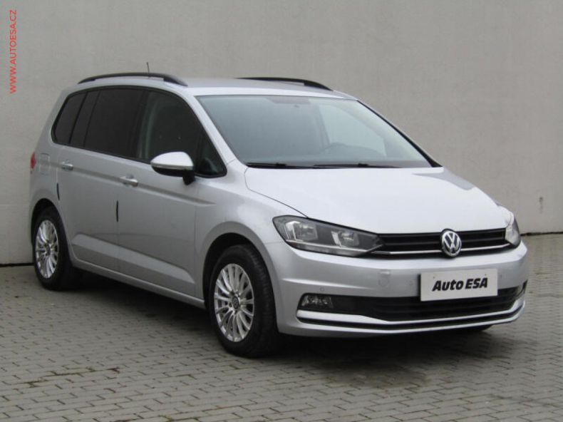 Volkswagen Touran - hlavní foto