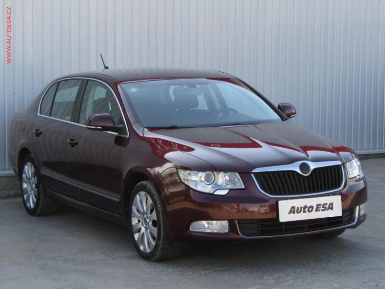 Škoda Superb - hlavní foto