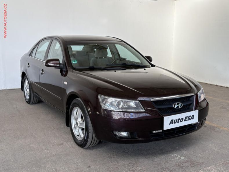 Hyundai Sonata - hlavní foto