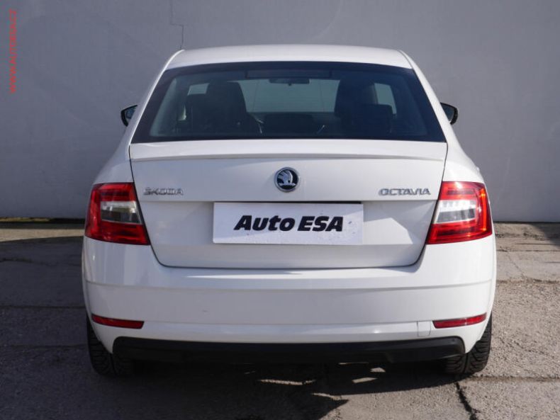 Škoda Octavia - hlavní fotka