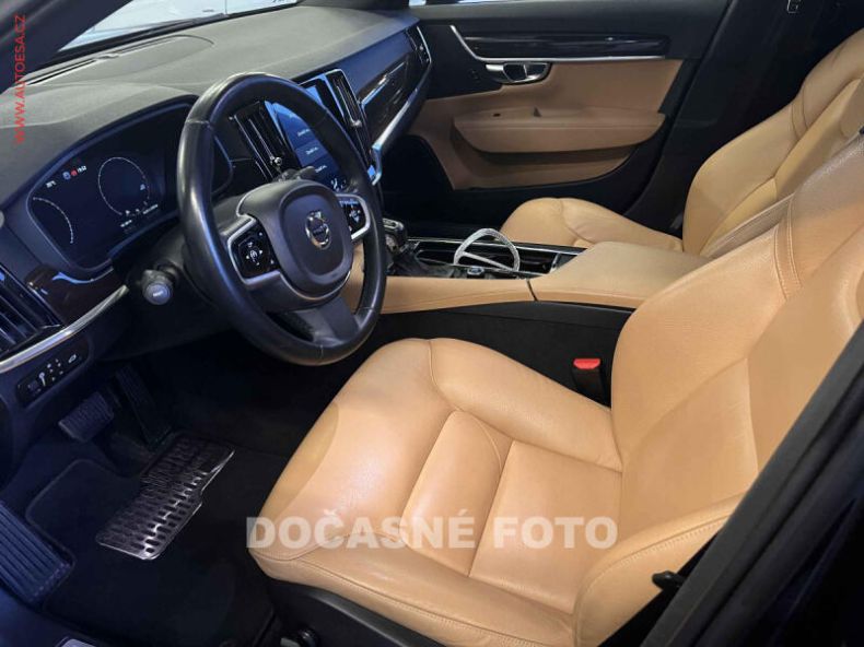 Volvo V90 - hlavní fotka