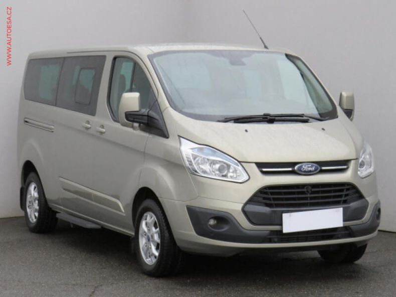 Ford Tourneo - hlavní foto