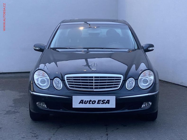 Mercedes Třída E - hlavní fotka