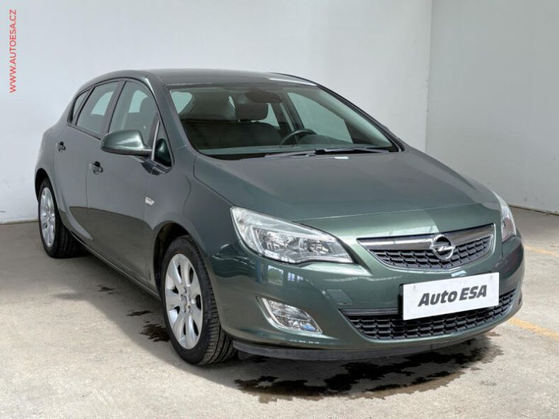 Opel Astra - hlavní fotka inzerátu