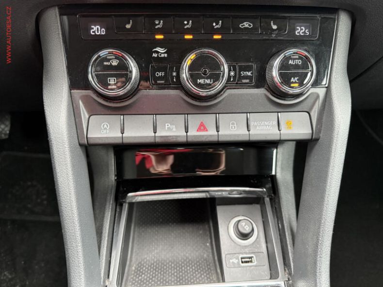 Škoda Karoq - hlavní fotka