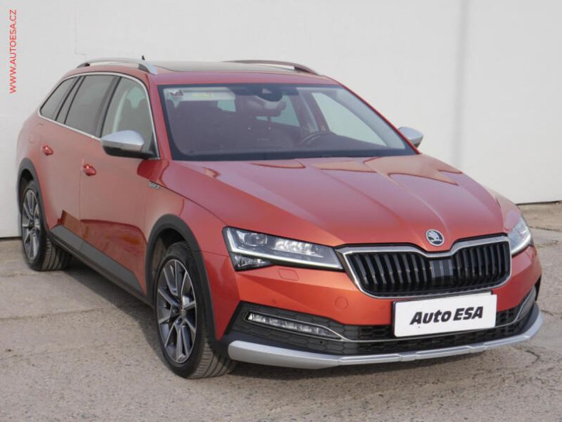 Škoda Superb - hlavní foto