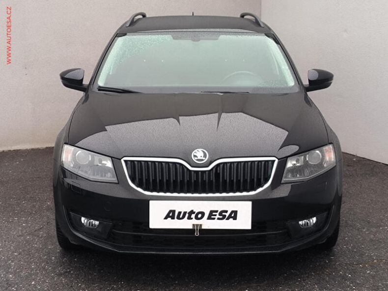 Škoda Octavia - hlavní fotka
