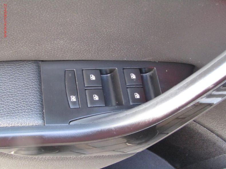 Opel Astra - hlavní fotka