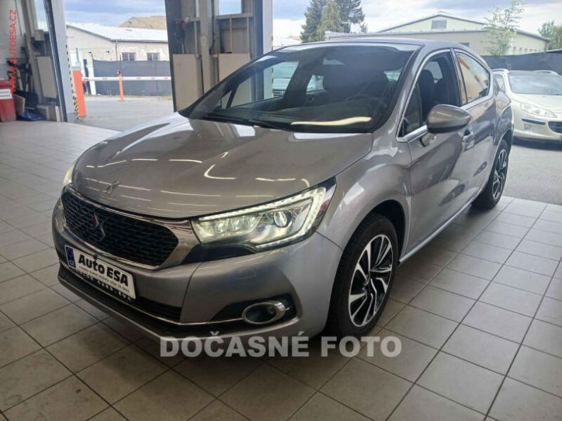 DS Automobiles DS4 - hlavní foto