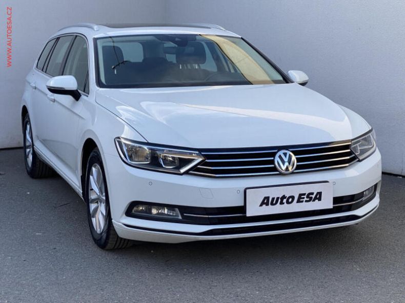 Volkswagen Passat - hlavní foto