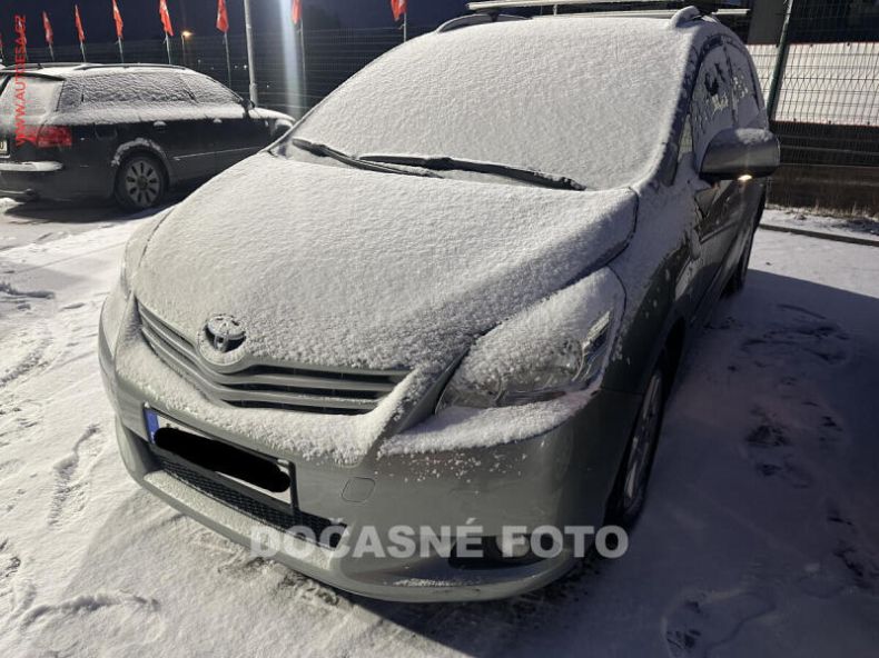 Toyota Verso - hlavní foto