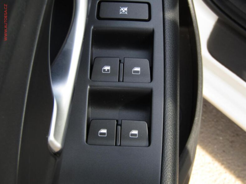 Hyundai i30 - hlavní fotka