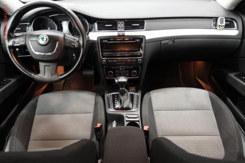 Škoda Superb - hlavní fotka