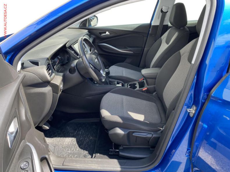 Opel Grandland X - hlavní fotka