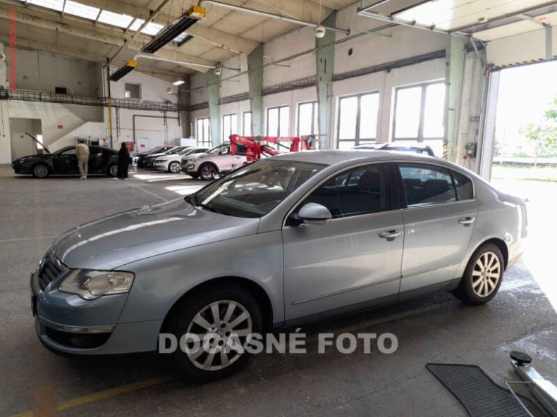 Volkswagen Passat - hlavní fotka inzerátu