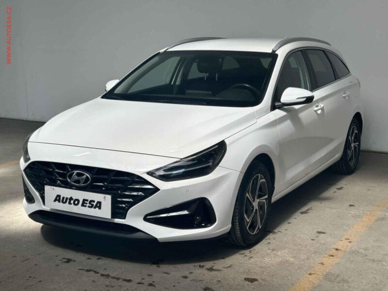 Hyundai i30 - hlavní fotka