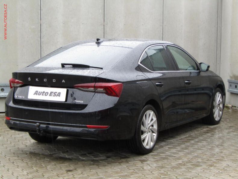 Škoda Octavia - hlavní fotka