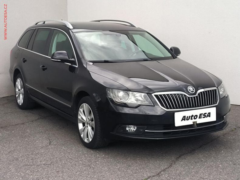 Škoda Superb - hlavní foto