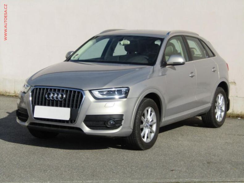 Audi Q3 - hlavní fotka