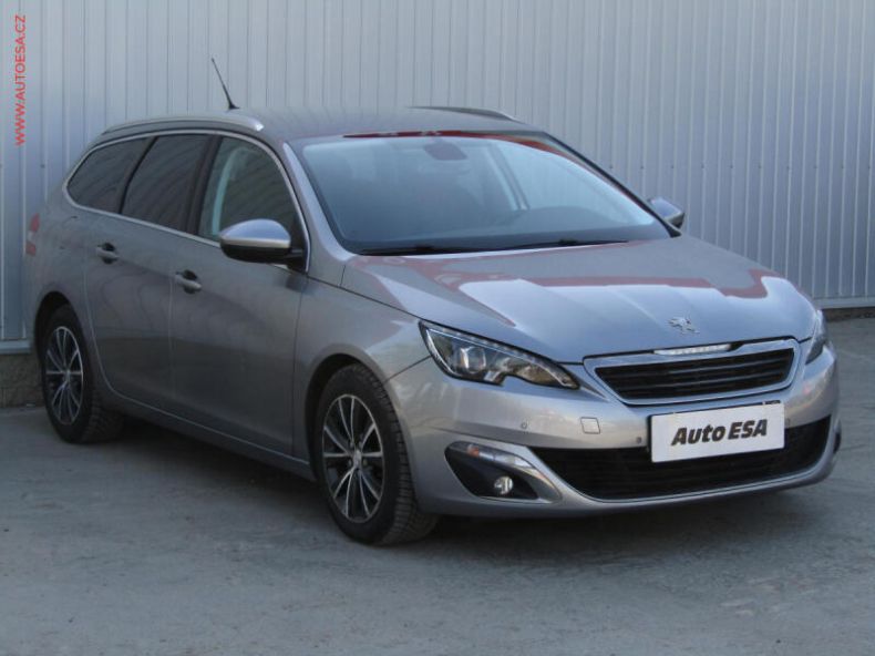 Peugeot 308 - hlavní foto