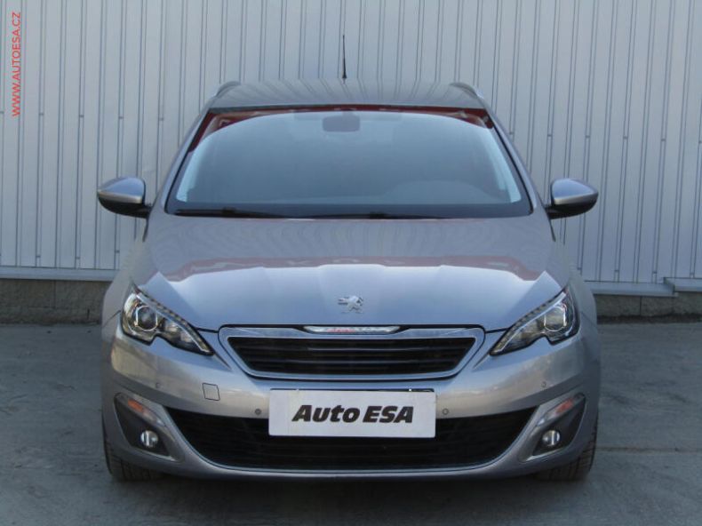 Peugeot 308 - hlavní fotka