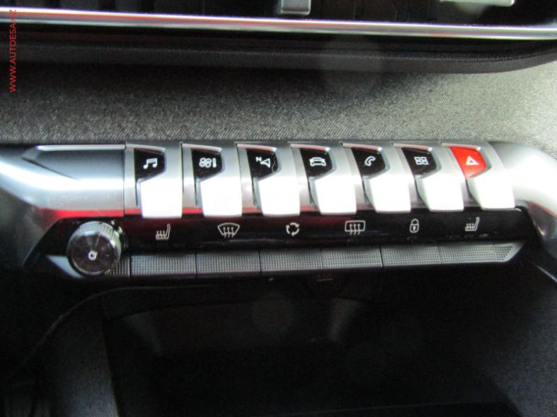 Peugeot 5008 - hlavní fotka