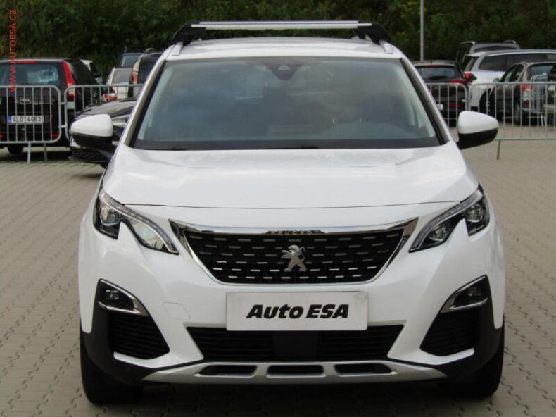 Peugeot 5008 - hlavní fotka