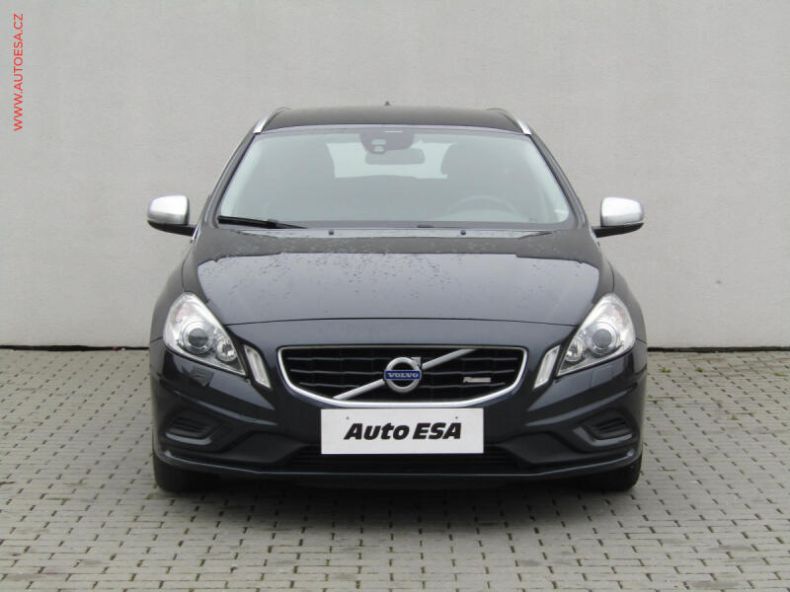 Volvo V60 - hlavní fotka