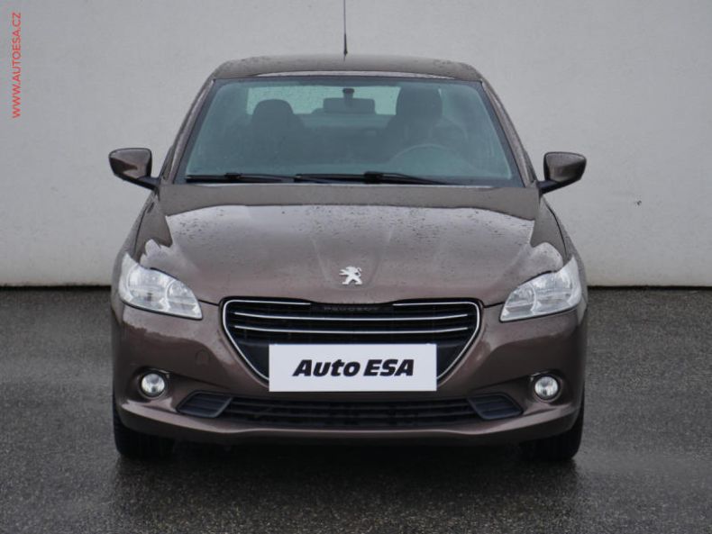 Peugeot 301 - hlavní fotka