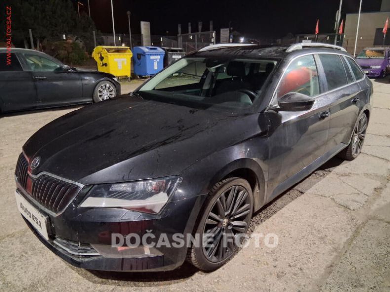 Škoda Superb - hlavní foto