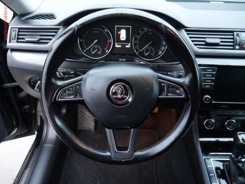 Škoda Superb - hlavní fotka