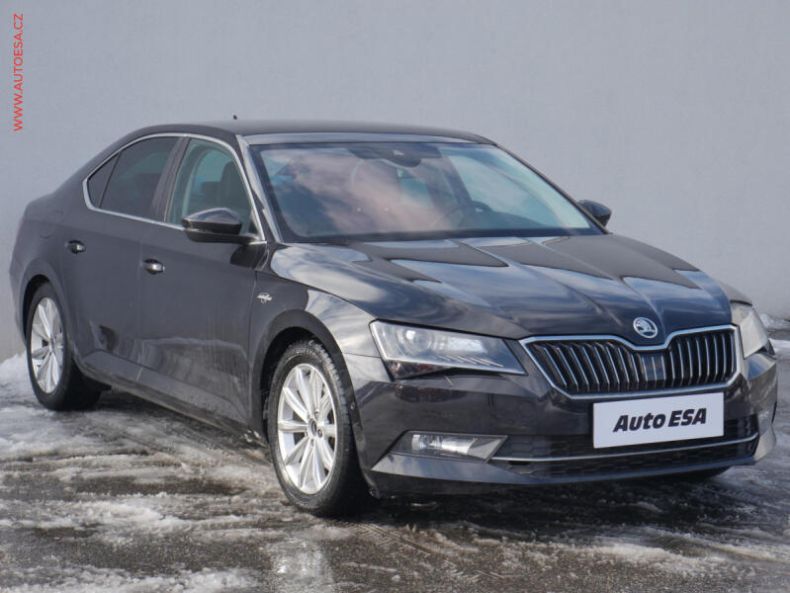 Škoda Superb - hlavní foto