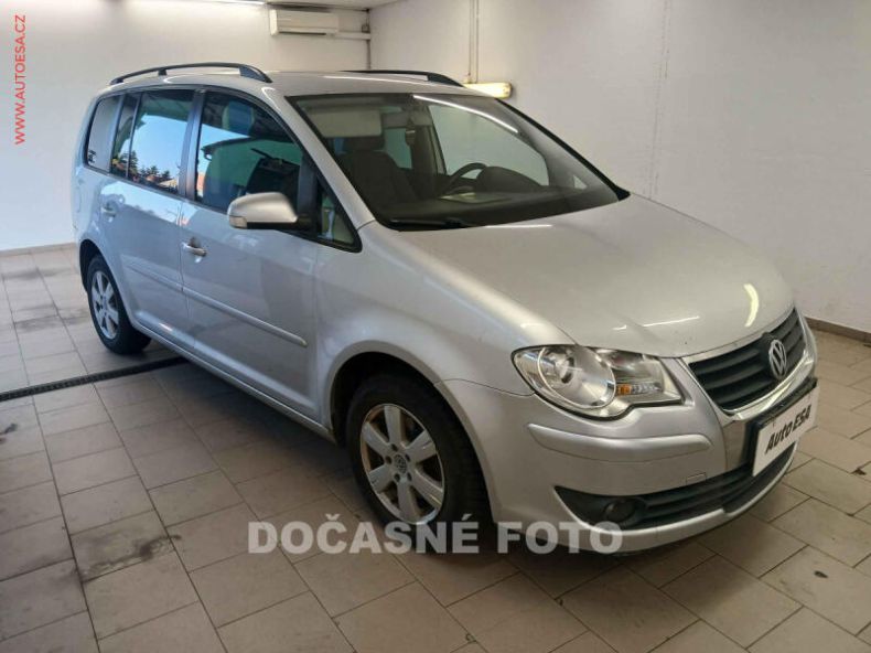 Volkswagen Touran - hlavní foto