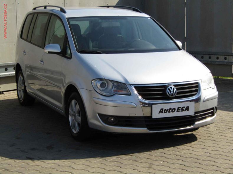 Volkswagen Touran - hlavní foto