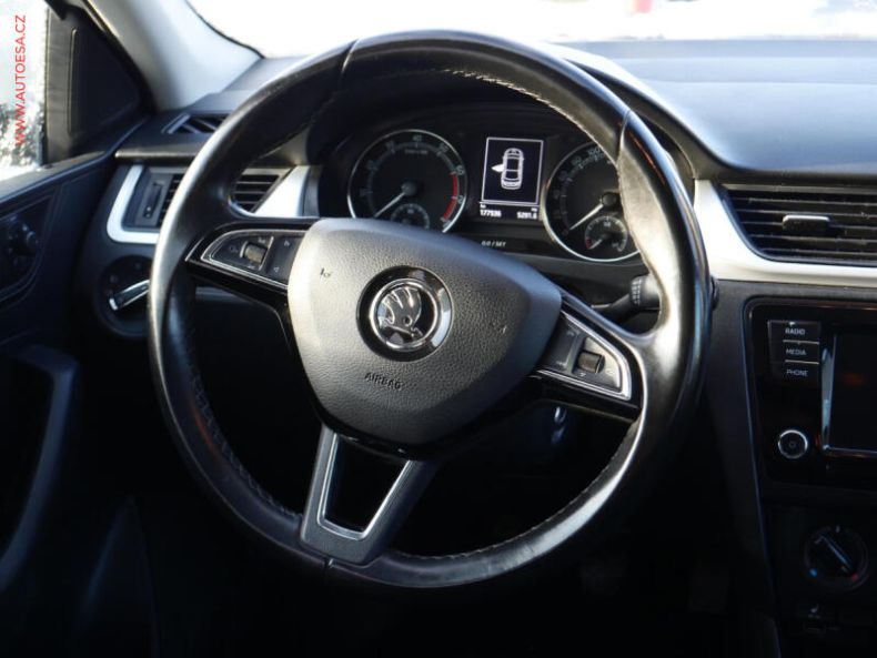 Škoda Rapid - hlavní fotka