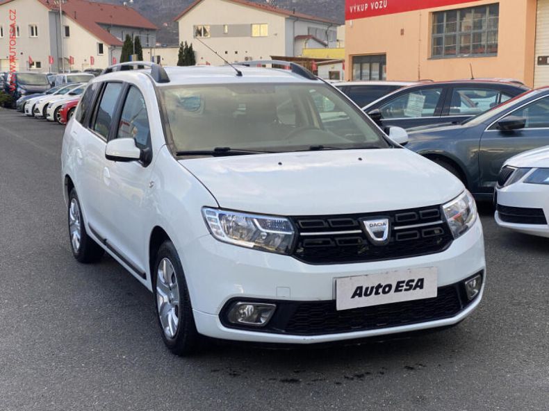 Dacia Logan - hlavní foto