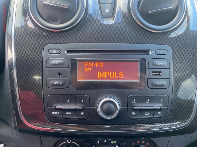 Dacia Logan - hlavní fotka