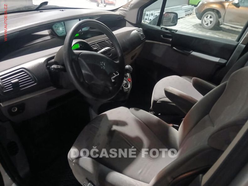 Peugeot 807 - hlavní fotka