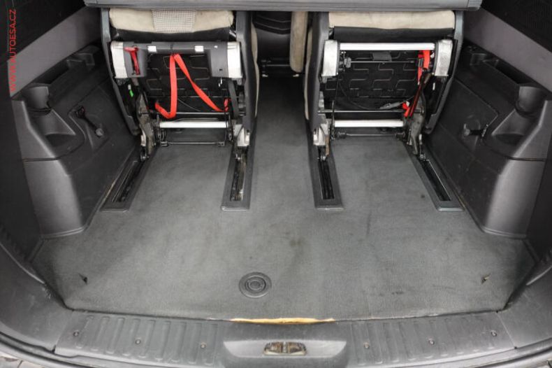 Peugeot 807 - hlavní fotka