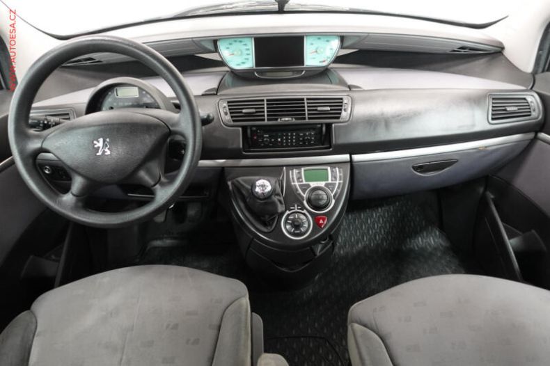 Peugeot 807 - hlavní fotka