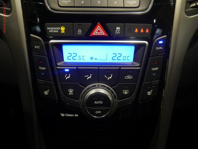 Hyundai i30 - hlavní fotka