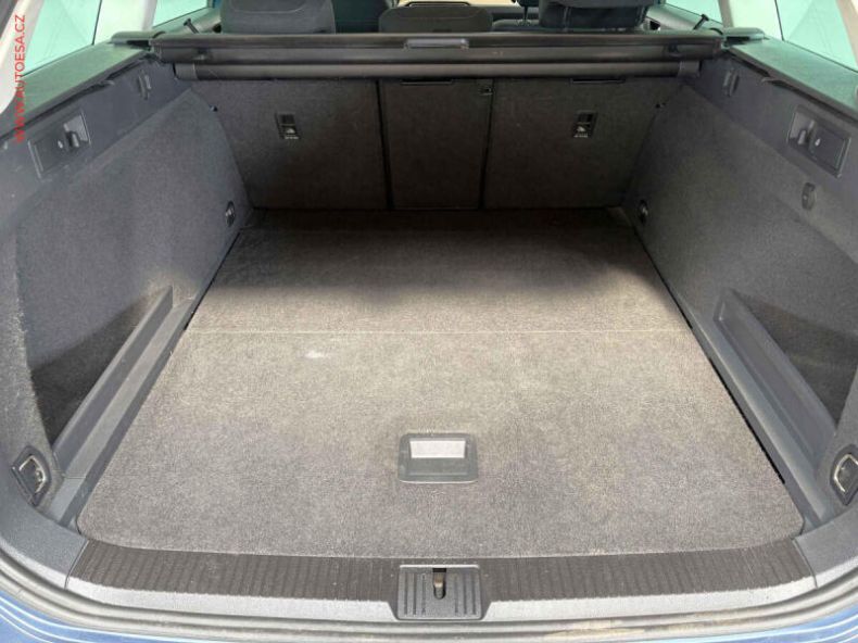 Volkswagen Passat - hlavní fotka