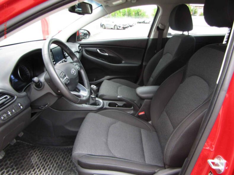 Hyundai i30 - hlavní fotka