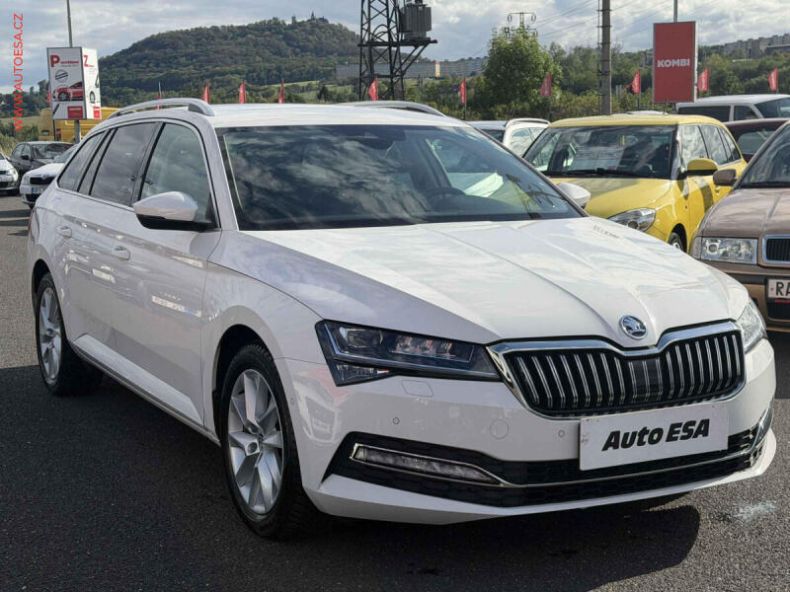 Škoda Superb - hlavní foto