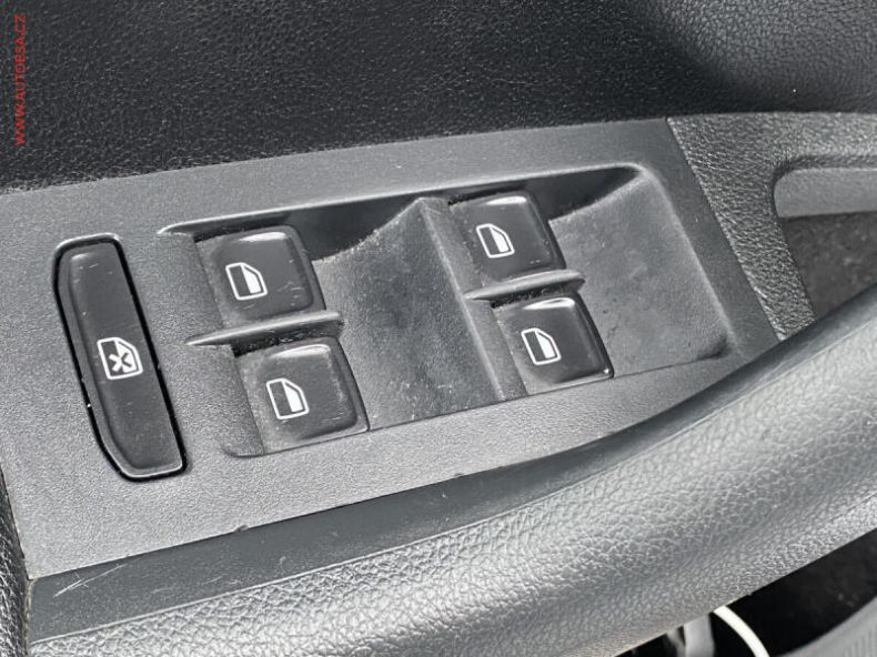 Škoda Octavia - hlavní fotka